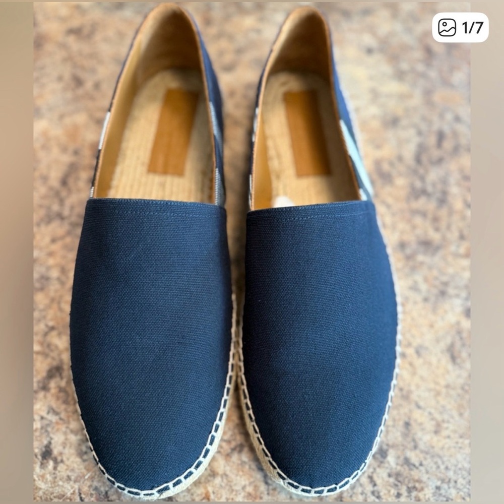 Burberry Men's Dark Blue Loafers